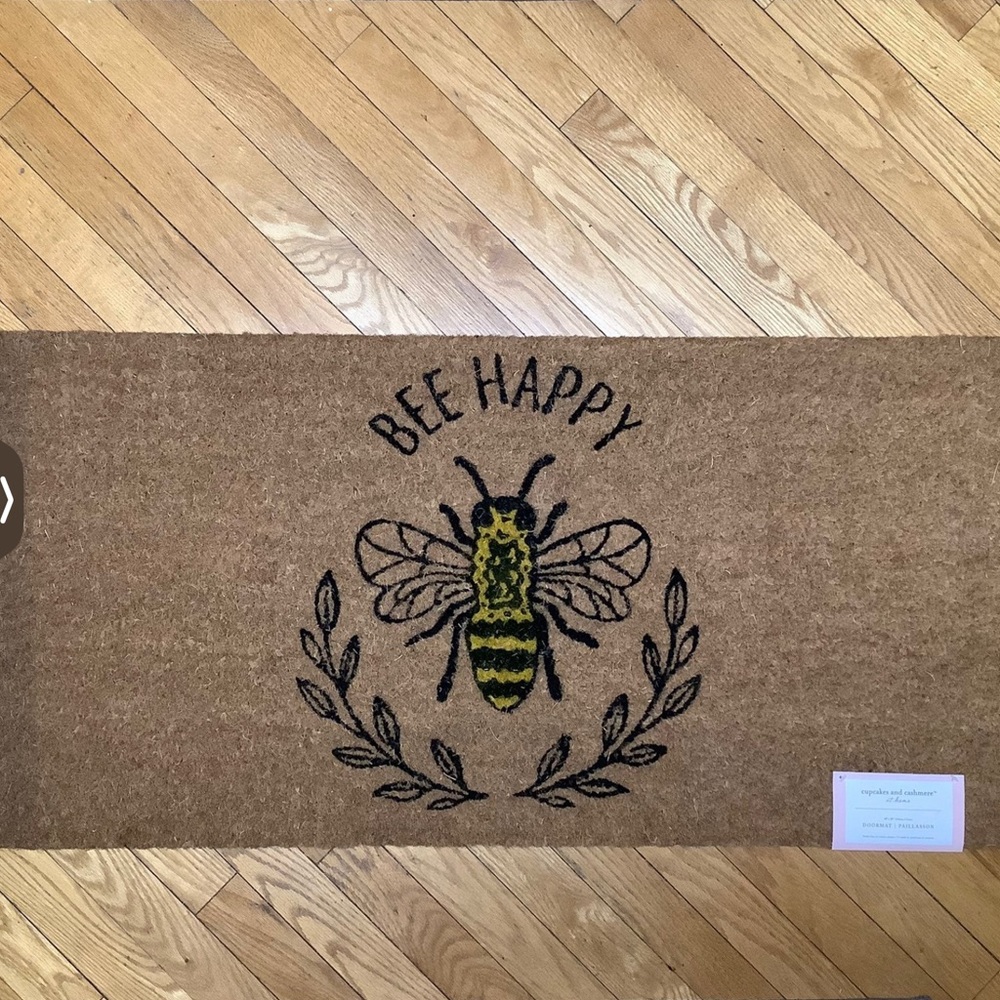 Cupcakes & Cashmere Bee Happy Coir Door Mat
